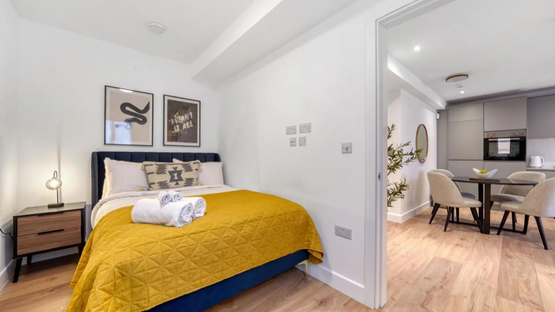 Stylish & Spacious Modern Apartments Near Dalston Kingsland Station London