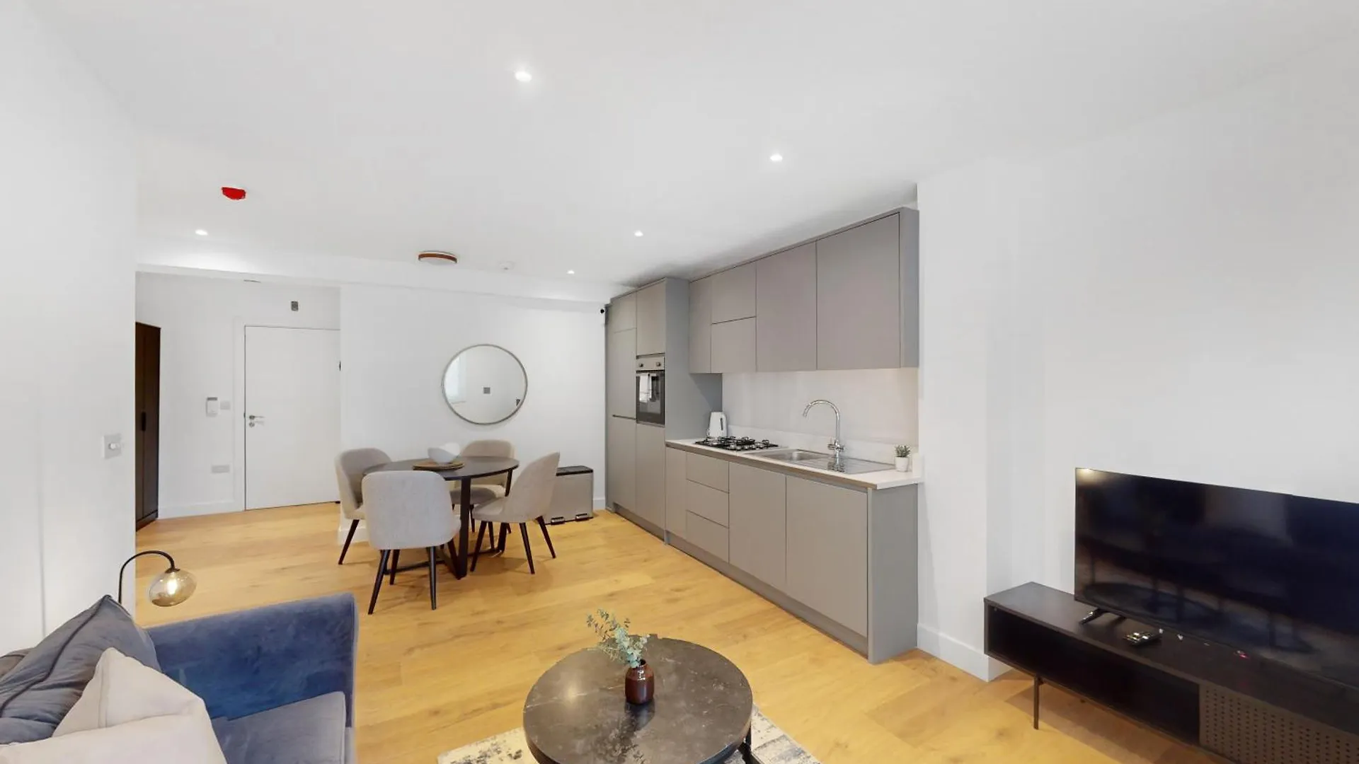 Stylish & Spacious Modern Apartments Near Dalston Kingsland Station London
