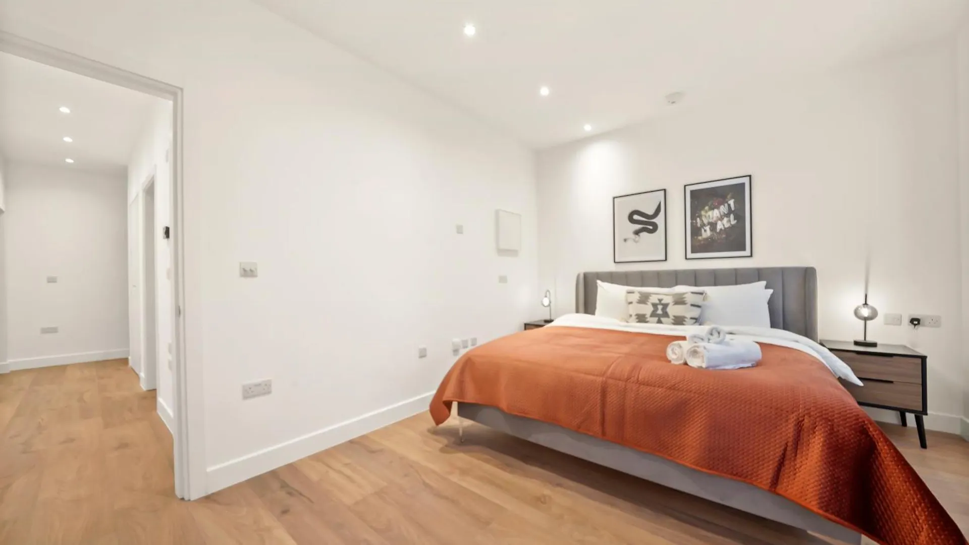 Stylish & Spacious Modern Apartments Near Dalston Kingsland Station London