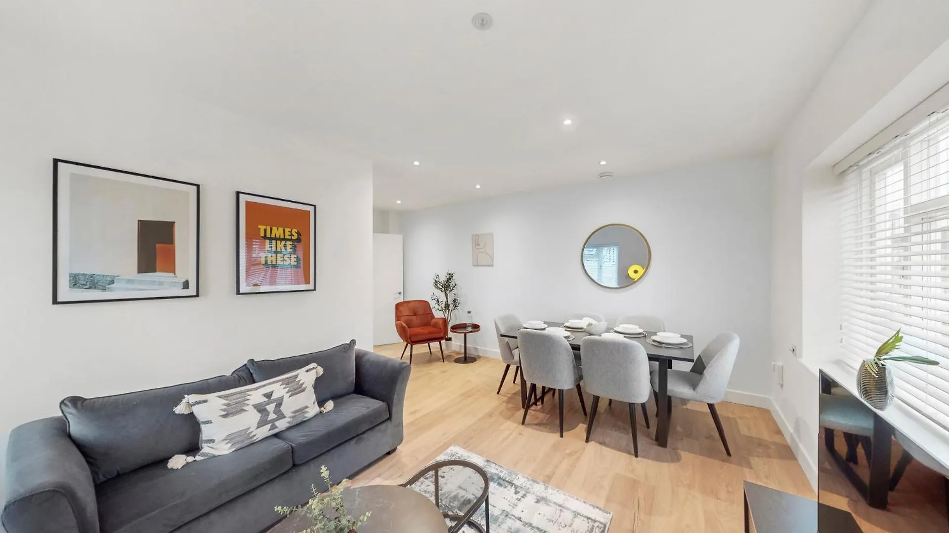 Stylish & Spacious Modern Apartments Near Dalston Kingsland Station Лондон