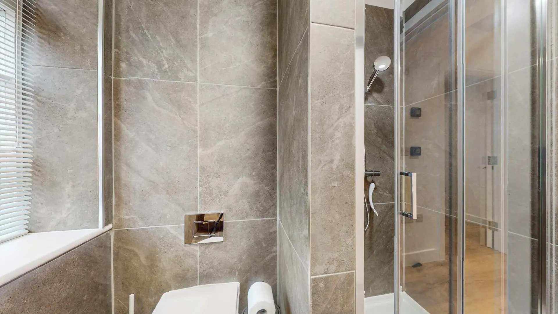 Stylish & Spacious Modern Apartments Near Dalston Kingsland Station Лондон